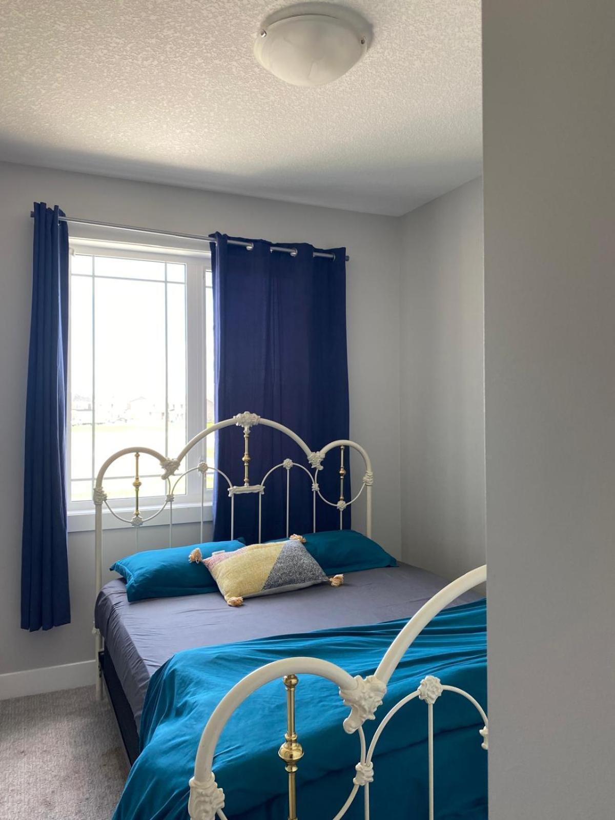 Flowealth Property Luxury Villa Near Lake Netflix Tv Wifi Calgary Luaran gambar
